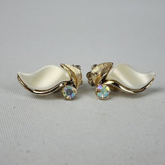 Vintage White Enamel AB Rhinestone Clip On Earrings - Picture 1 of 4